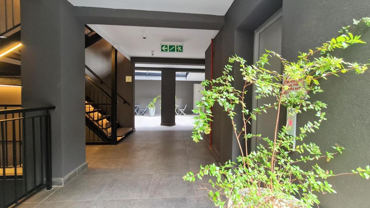 Mint Apartments Greenside Johannesburg Exterior foto